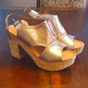 Nicole Wedges Resound Silver